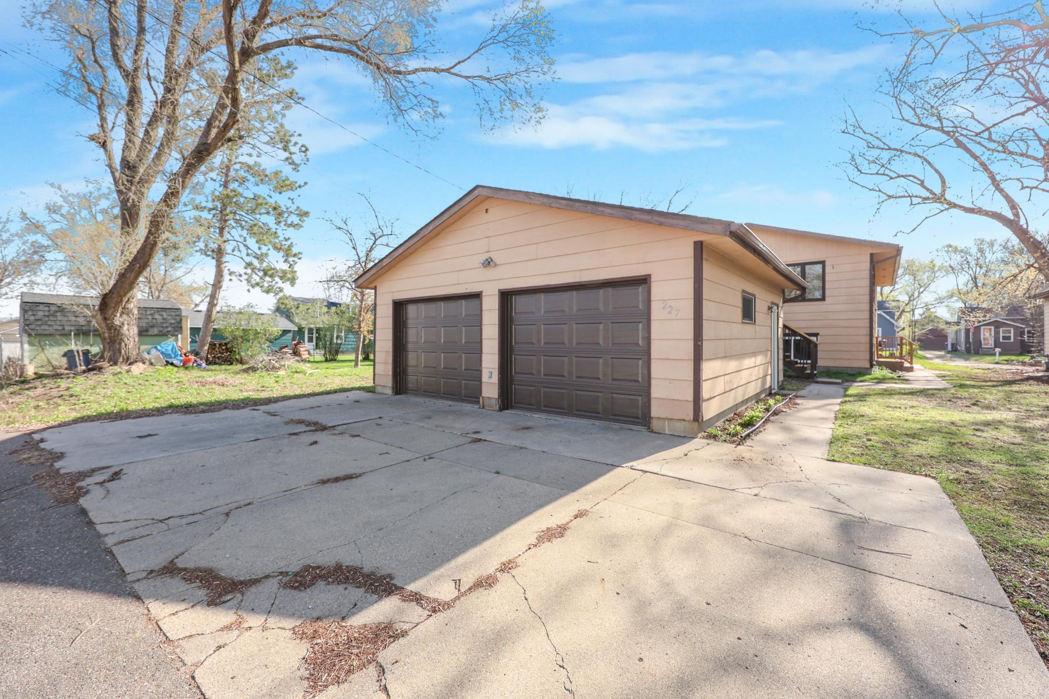 227 35th Avenue, Saint Cloud, Minnesota image 3