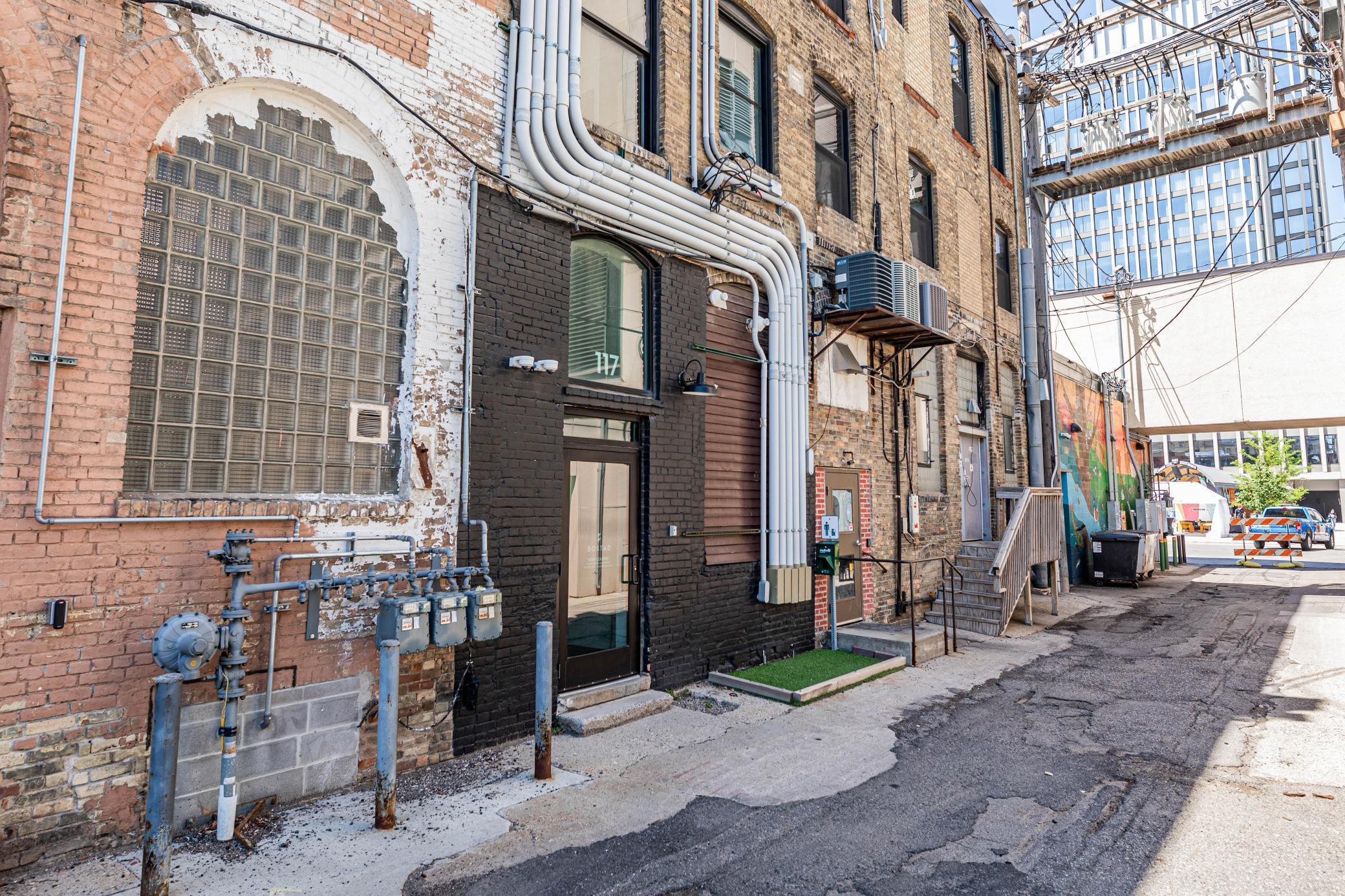 Fargo, North Dakota 58102, United States, 1 Bedroom Bedrooms, ,2 BathroomsBathrooms,Residential,Active,227183