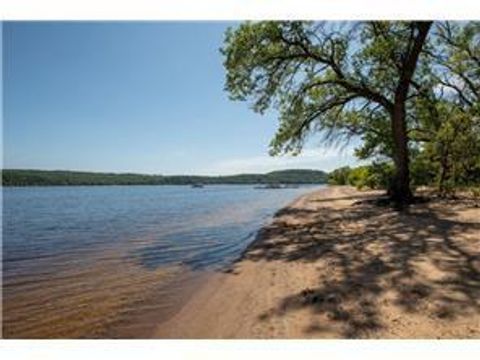 Homes For Sale - 2710 Itasca Avenue<br/> Lakeland, MN 55043