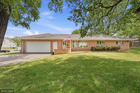 Homes For Sale - 1409 Menomonie Street<br/> Eau Claire, WI 54703