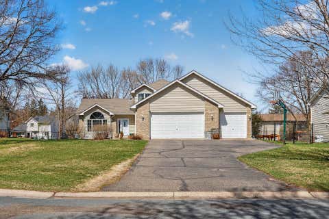 Homes For Sale - 2047 123rd Avenue<br/> Anoka County, Coon Rapids, MN 55448