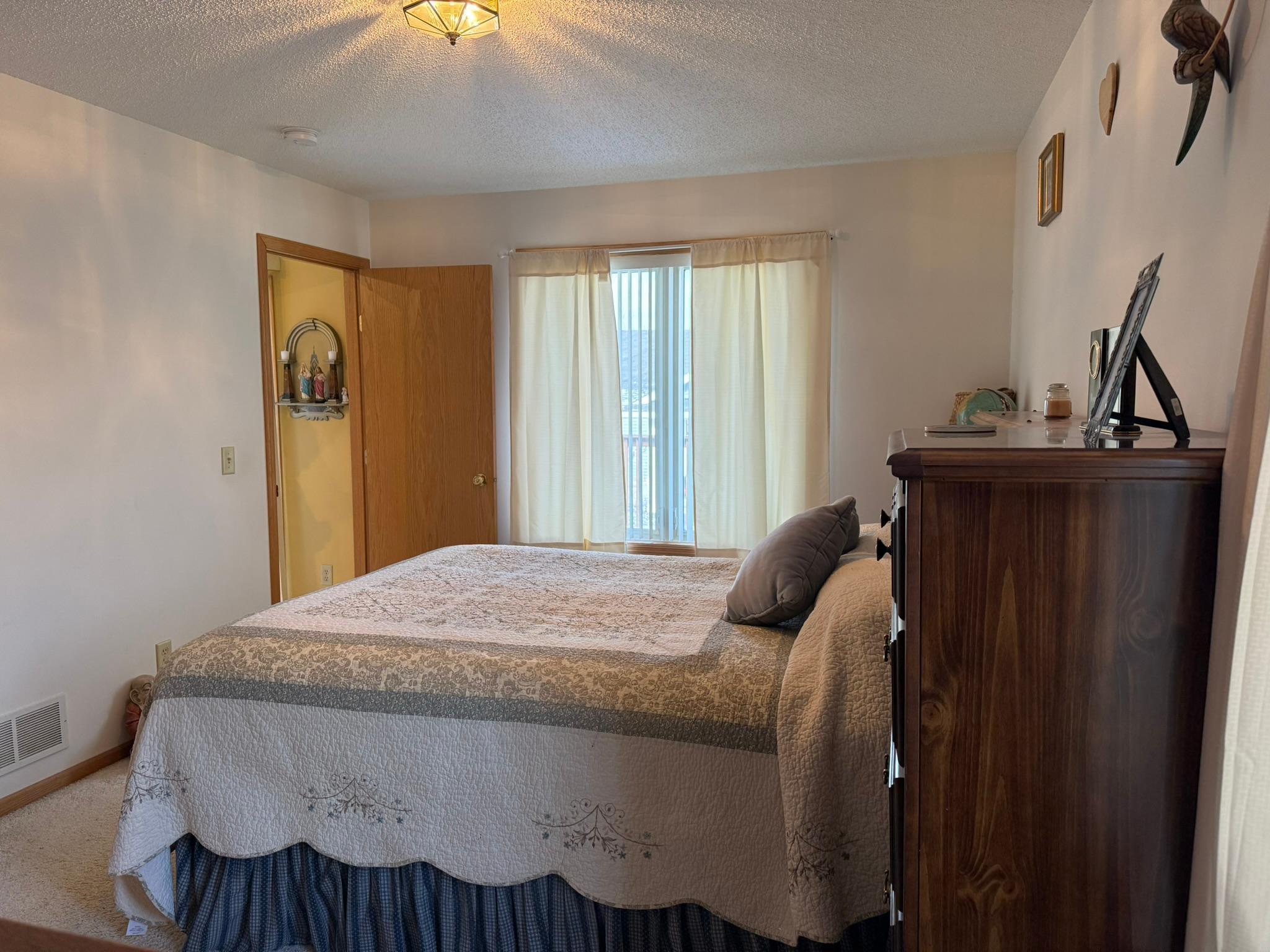 1410 Sage Lane, Owatonna, Minnesota image 13