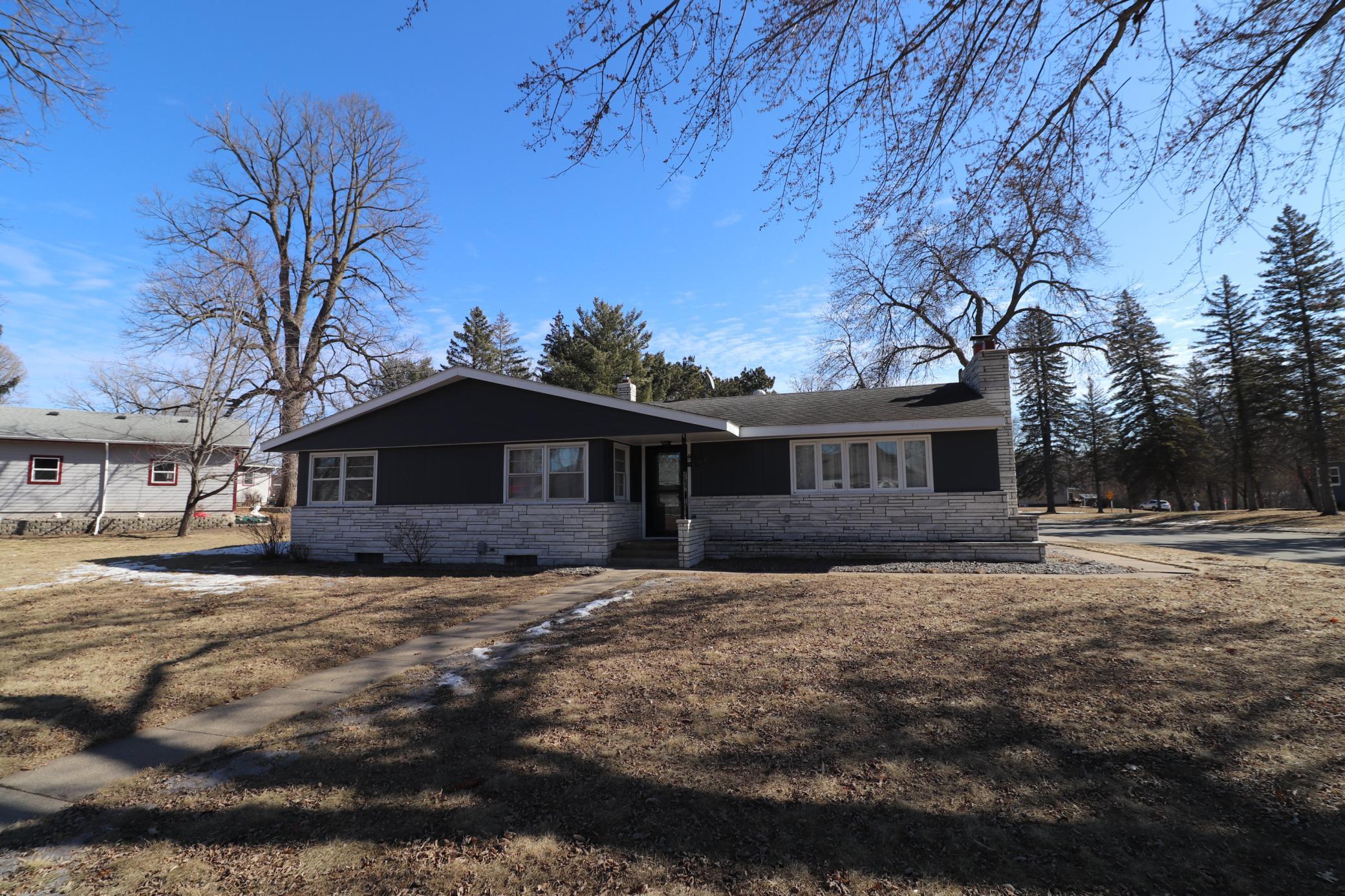 505 9th Street, Little Falls, Minnesota image 1