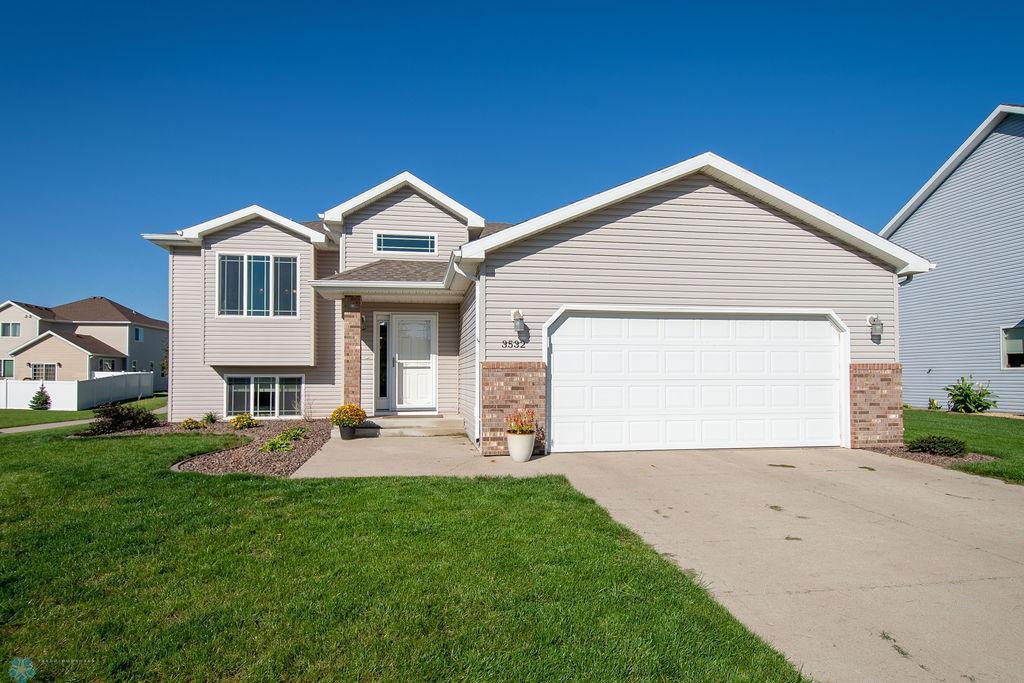 3532 8th Street, West Fargo, North Dakota image 1