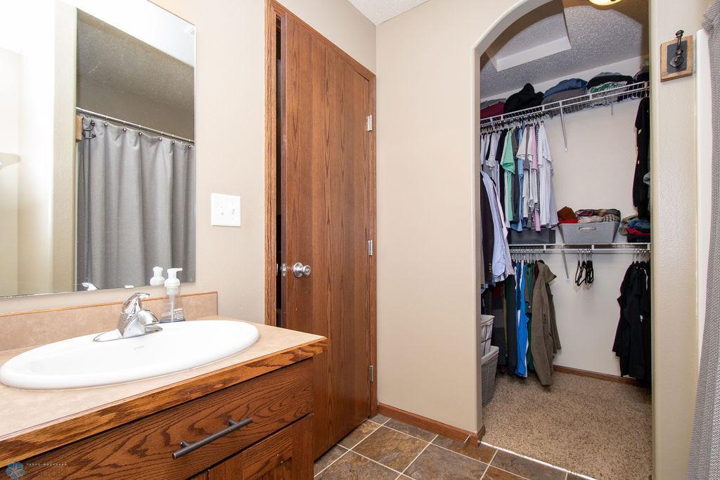 3532 8th Street, West Fargo, North Dakota image 29