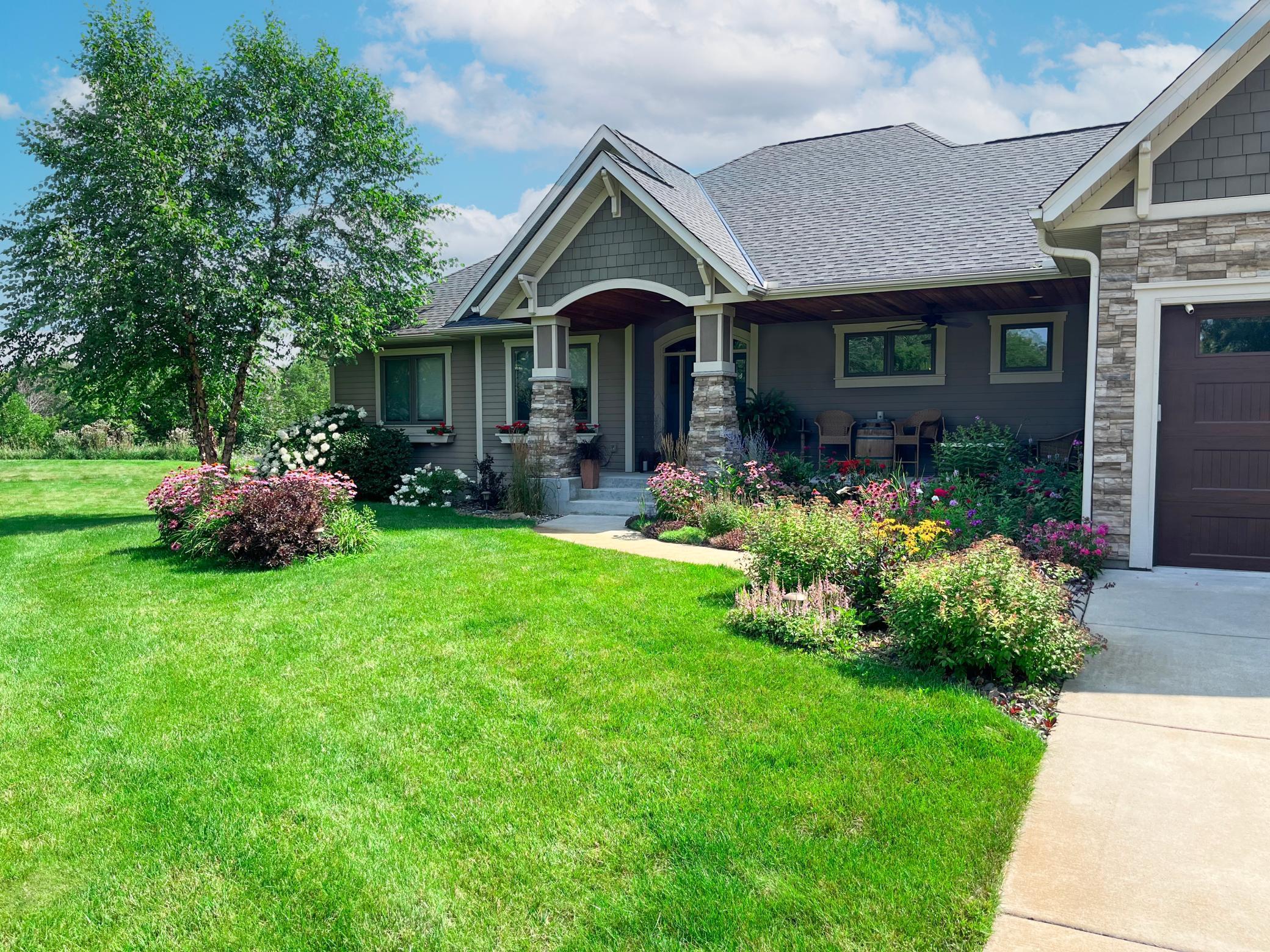 21397 Crimson Court, Lakeville, Minnesota image 4