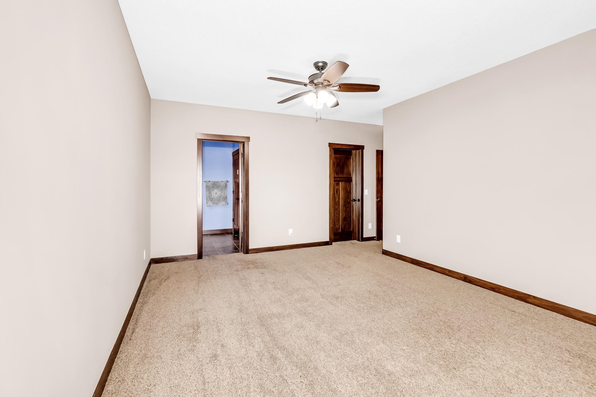 21397 Crimson Court, Lakeville, Minnesota image 39