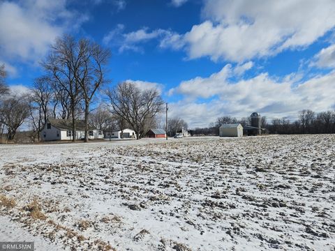Homes For Sale - 9284 95th Avenue<br/> Milaca, MN 56353