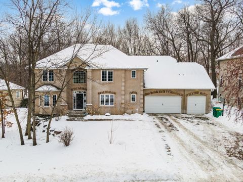 Homes For Sale - 13936 Woodridge Path<br/> Savage, MN 55378