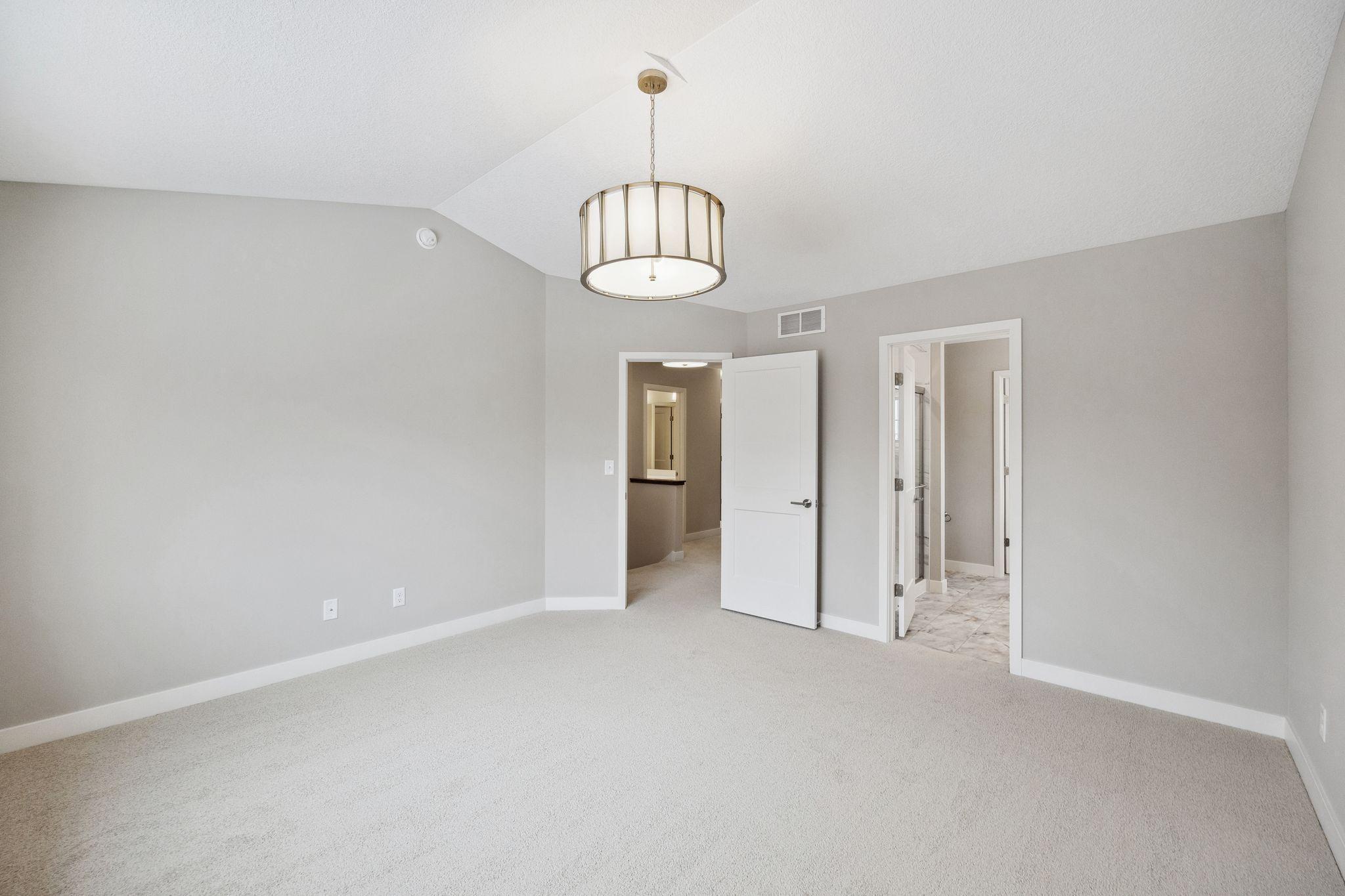2015 Brookview Street, Shakopee, Minnesota image 12