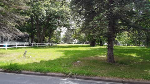 Vacant Land For Sale - 33X 4th Avenue<br/> Washington County, Forest Lake, MN 55025