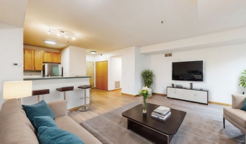 Condo For Sale - 660 N 2nd Street<br/> Minneapolis, MN 55401
