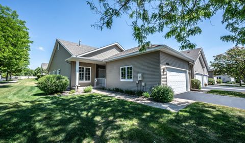 Townhouse For Sale - 20600 Cypress Drive<br/> Dakota County, Farmington, MN 55024