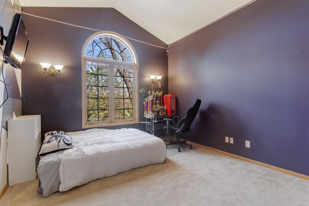 265 Mallard Drive, Shakopee, Minnesota image 24