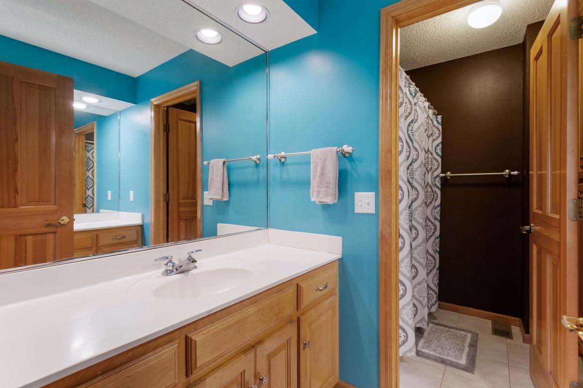 265 Mallard Drive, Shakopee, Minnesota image 36