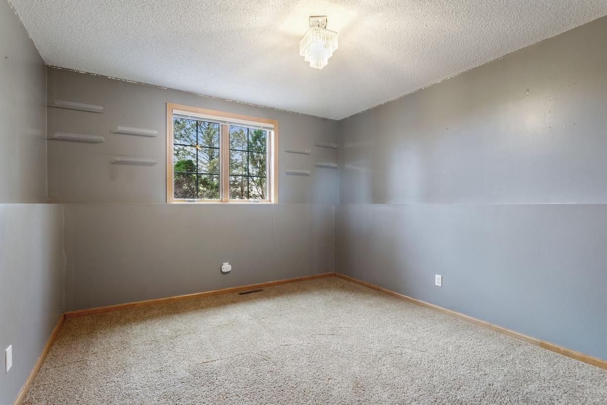 265 Mallard Drive, Shakopee, Minnesota image 25