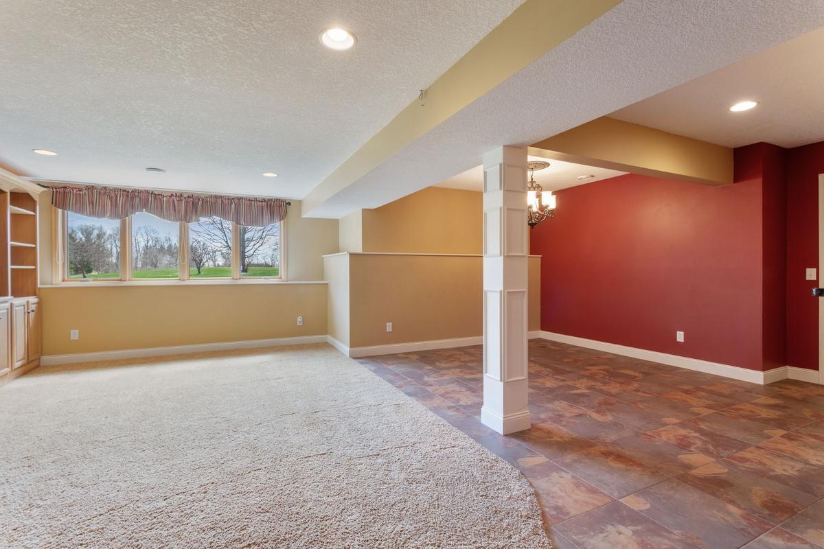 265 Mallard Drive, Shakopee, Minnesota image 32