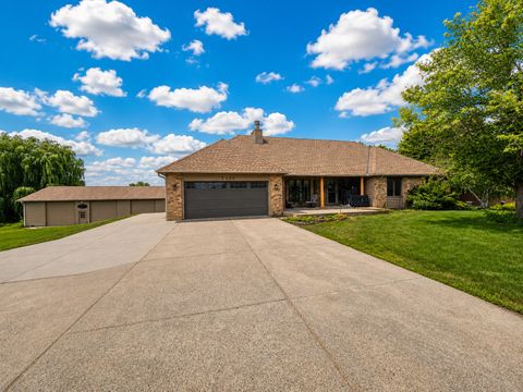 Homes For Sale - 3065 225th Street<br/> Dakota County, Farmington, MN 55024