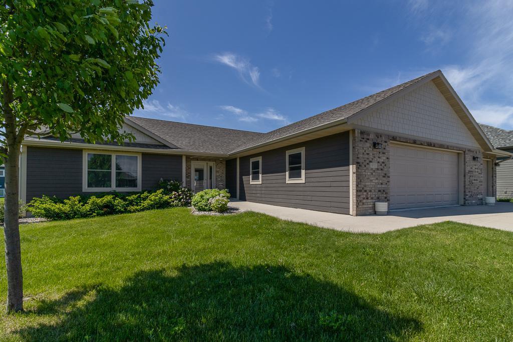 1933 Lexington Lane, North Mankato, Minnesota image 1
