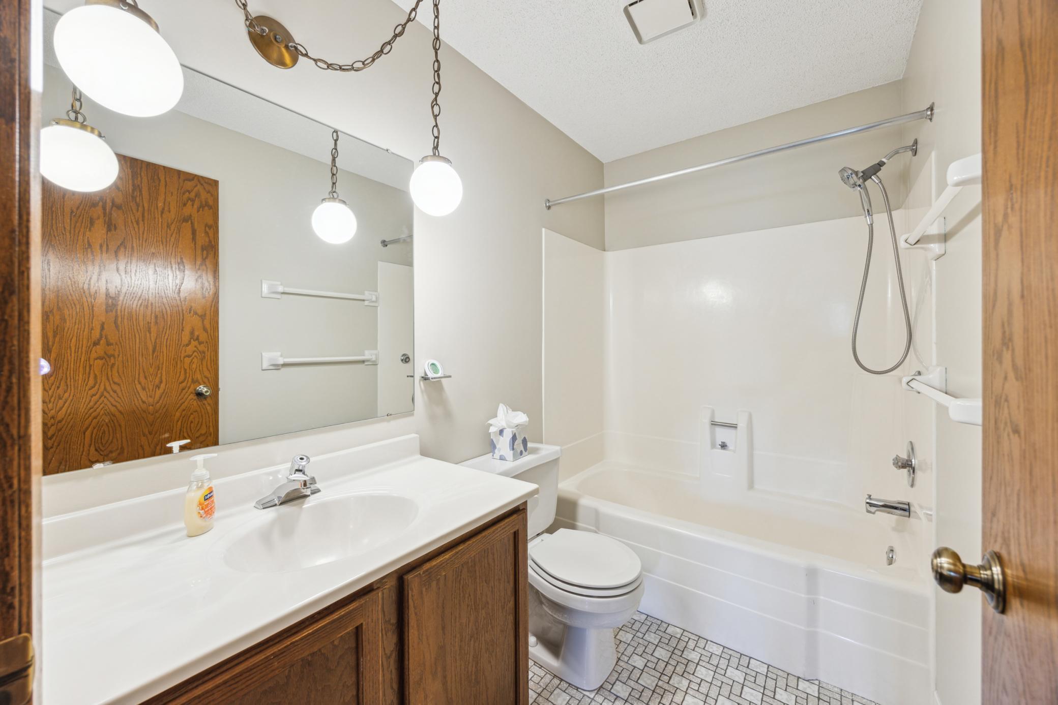999 41st Avenue #110NE, Minneapolis, Minnesota image 9
