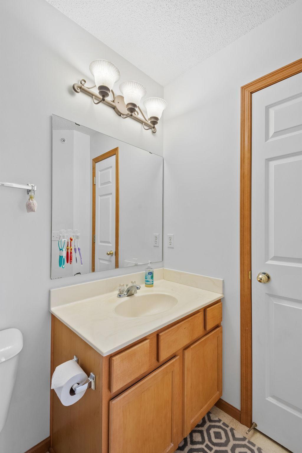 15601 Lilac Drive, Eden Prairie, Minnesota image 33