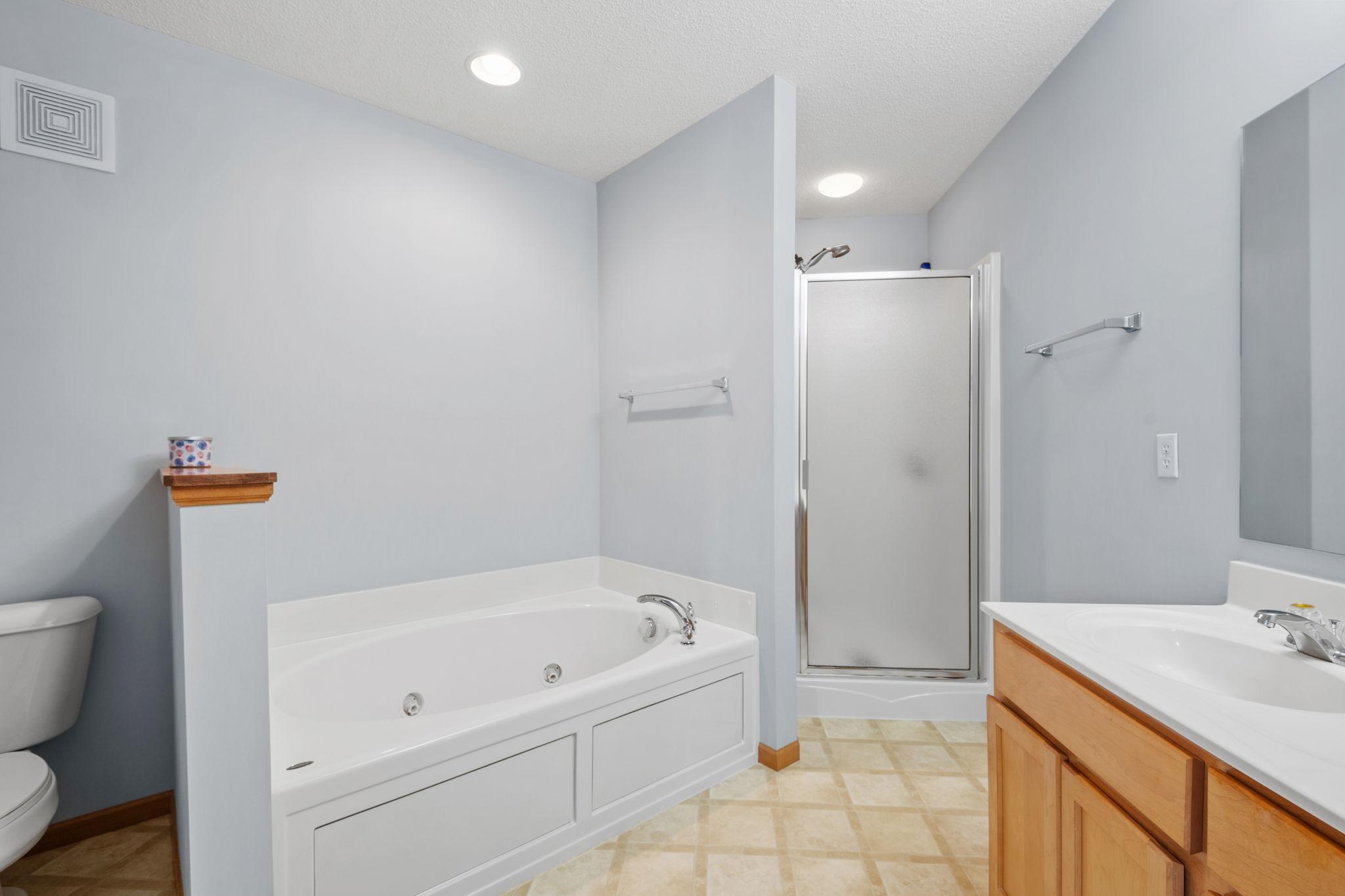 15601 Lilac Drive, Eden Prairie, Minnesota image 38
