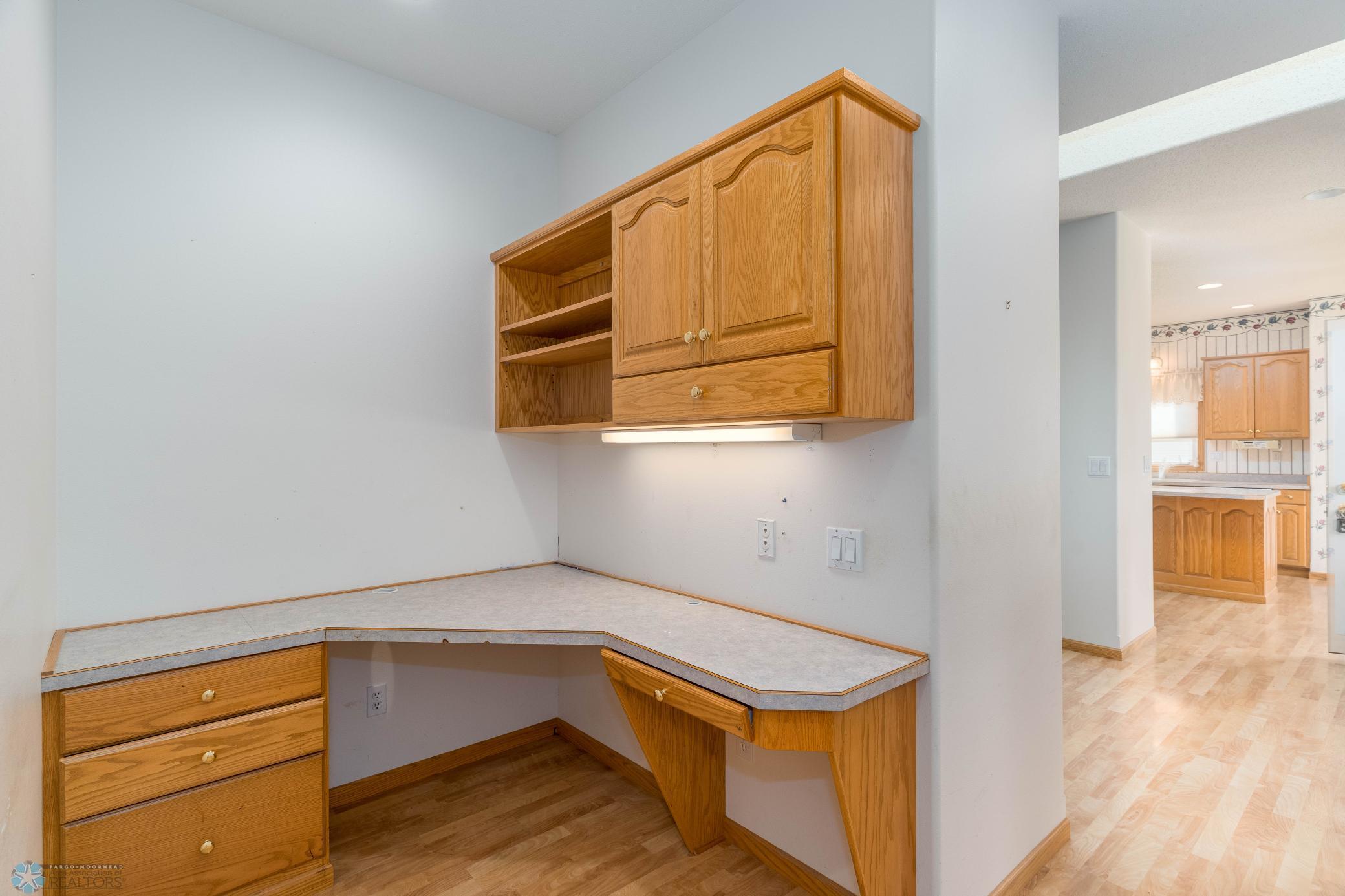 Moorhead, Minnesota 56560, United States, 3 Bedrooms Bedrooms, ,2 BathroomsBathrooms,Residential,Active,219513