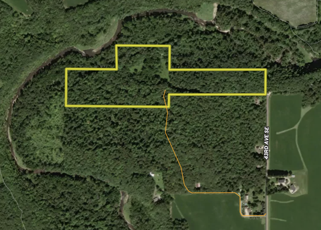 8909 SE 43rd Avenue, Stewartville, Minnesota image 2