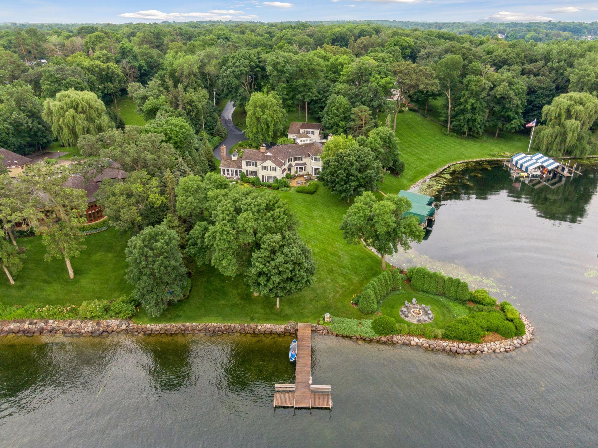 2670 Woolsey Lane, Wayzata, Minnesota image 8