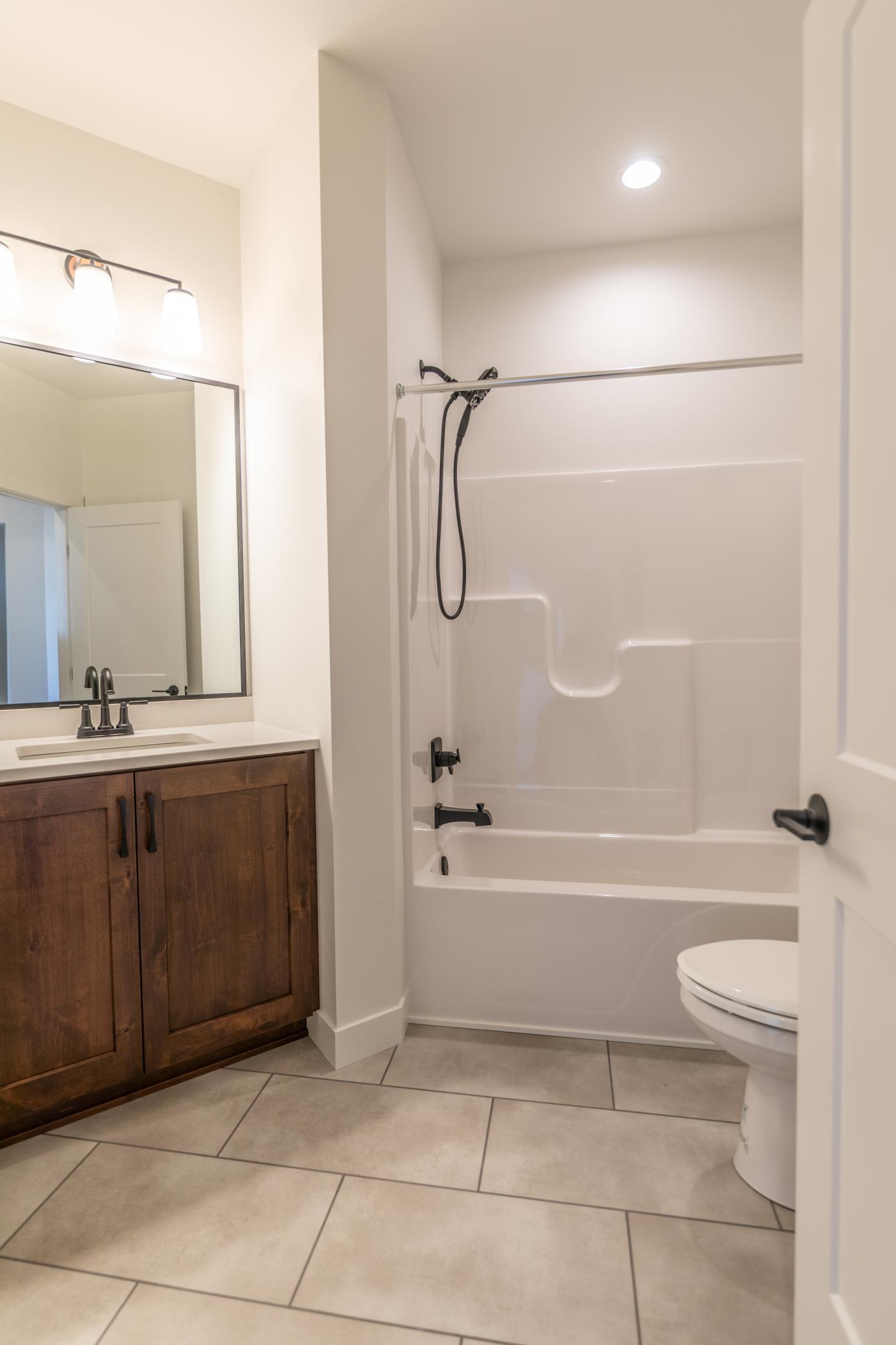 West Fargo, North Dakota 58078, United States, 2 Bedrooms Bedrooms, ,2 BathroomsBathrooms,Residential,Active,179071