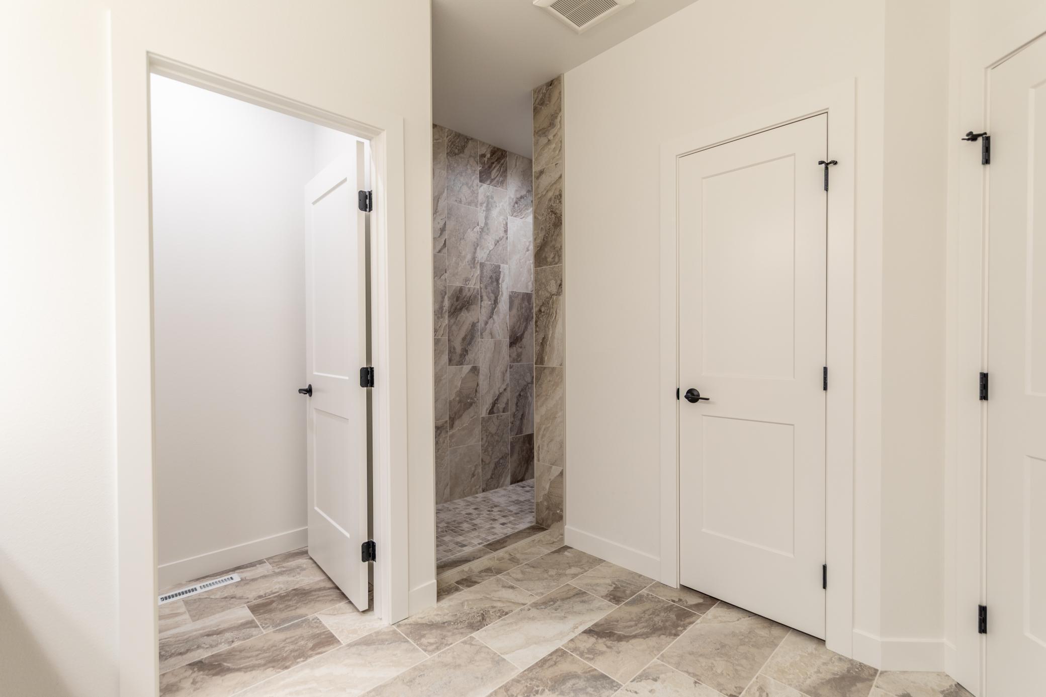 West Fargo, North Dakota 58078, United States, 2 Bedrooms Bedrooms, ,2 BathroomsBathrooms,Residential,Active,179071