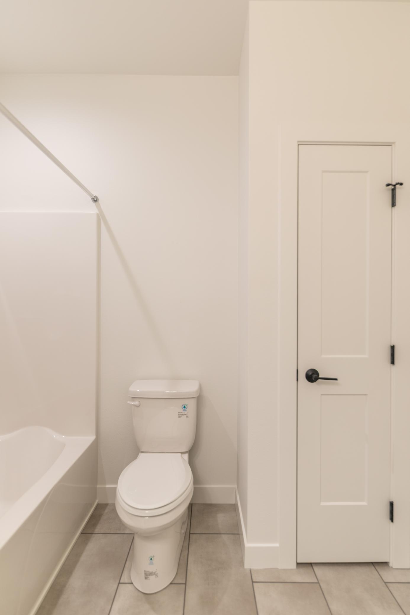 West Fargo, North Dakota 58078, United States, 2 Bedrooms Bedrooms, ,2 BathroomsBathrooms,Residential,Active,179071