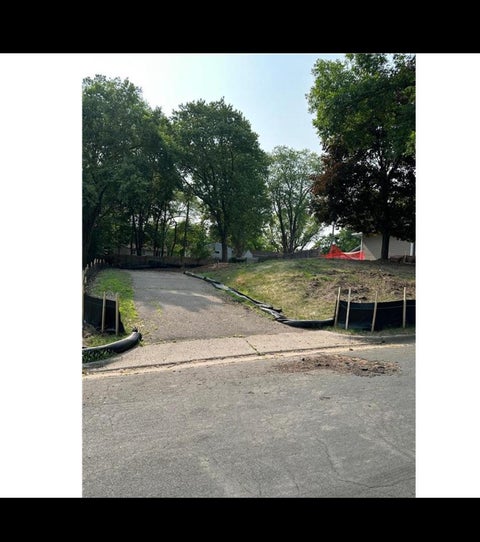 Vacant Land For Sale - 1464 Idaho Avenue<br/> Minneapolis, MN 55426