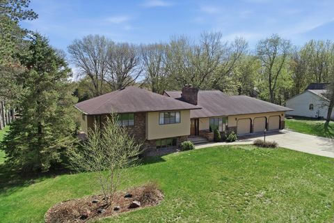 Homes For Sale - 2932 N Plum Tree Circle<br/> Dunn County, Menomonie, WI 54751