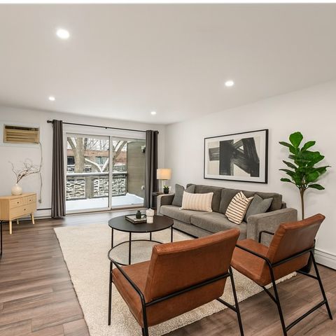 Homes For Sale - 2800 Hamline Avenue<br/> Roseville, MN 55113