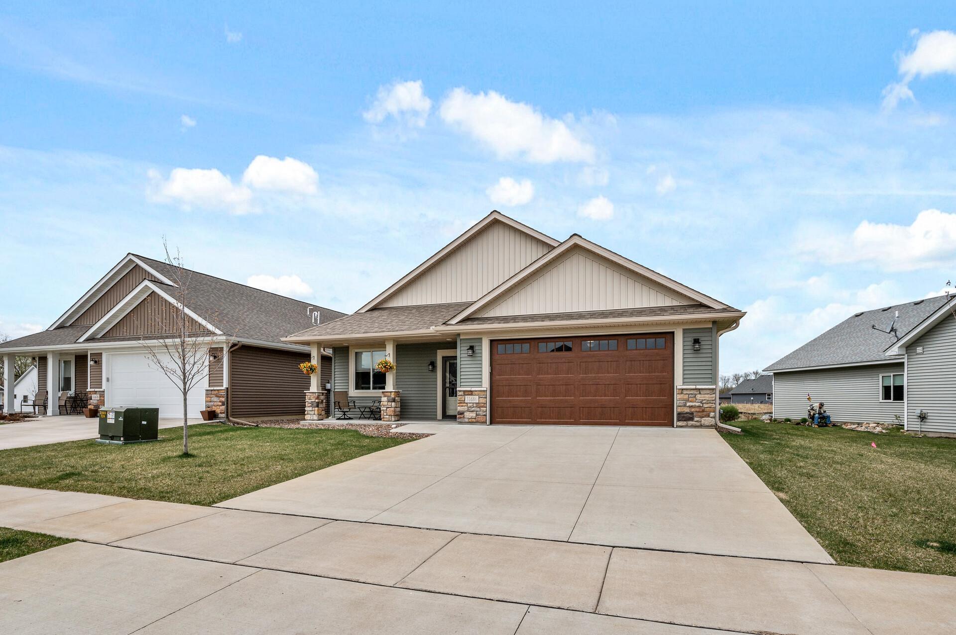 31686 Newport Curve, Lindstrom, Minnesota image 3