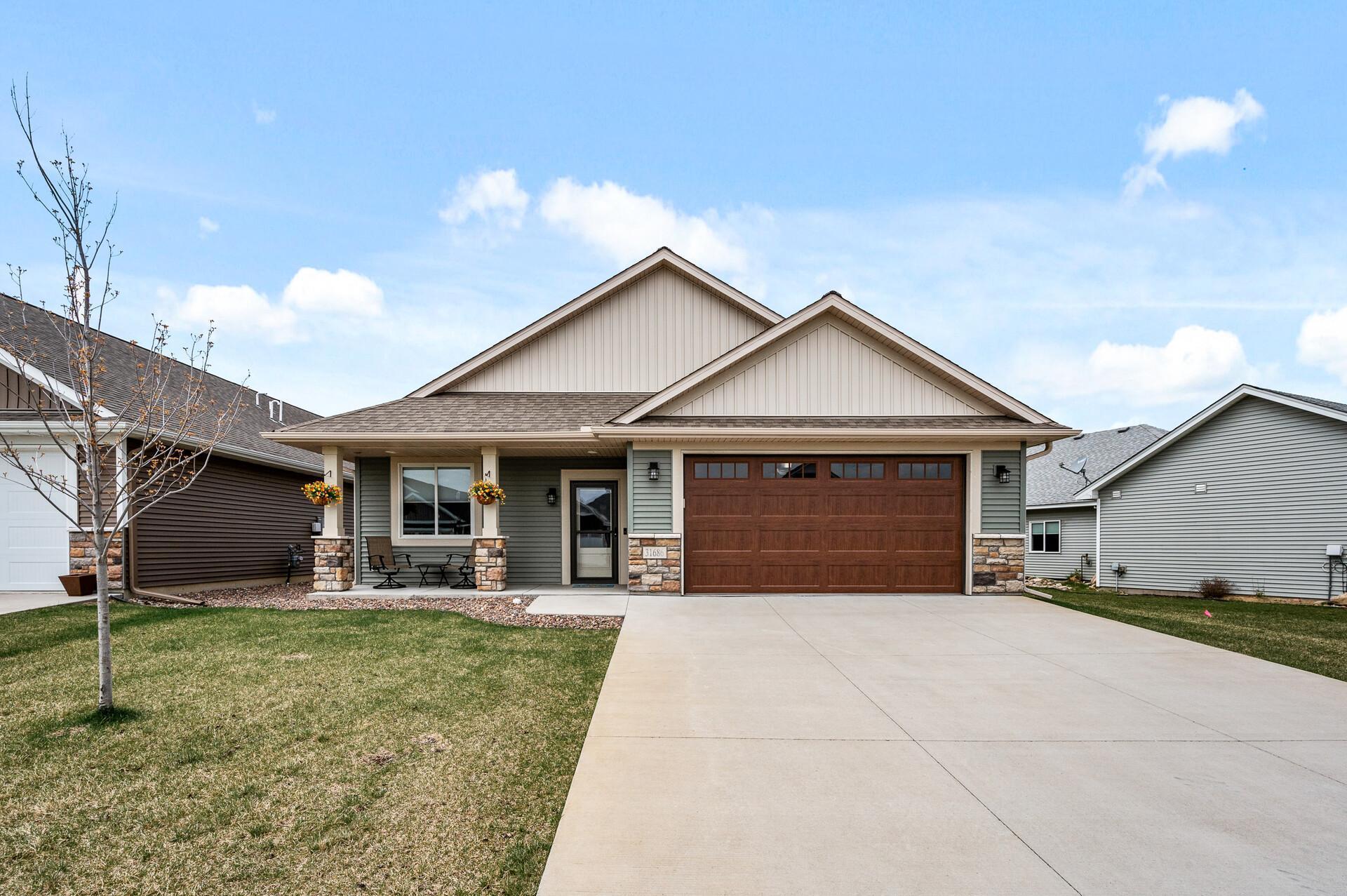 31686 Newport Curve, Lindstrom, Minnesota image 1