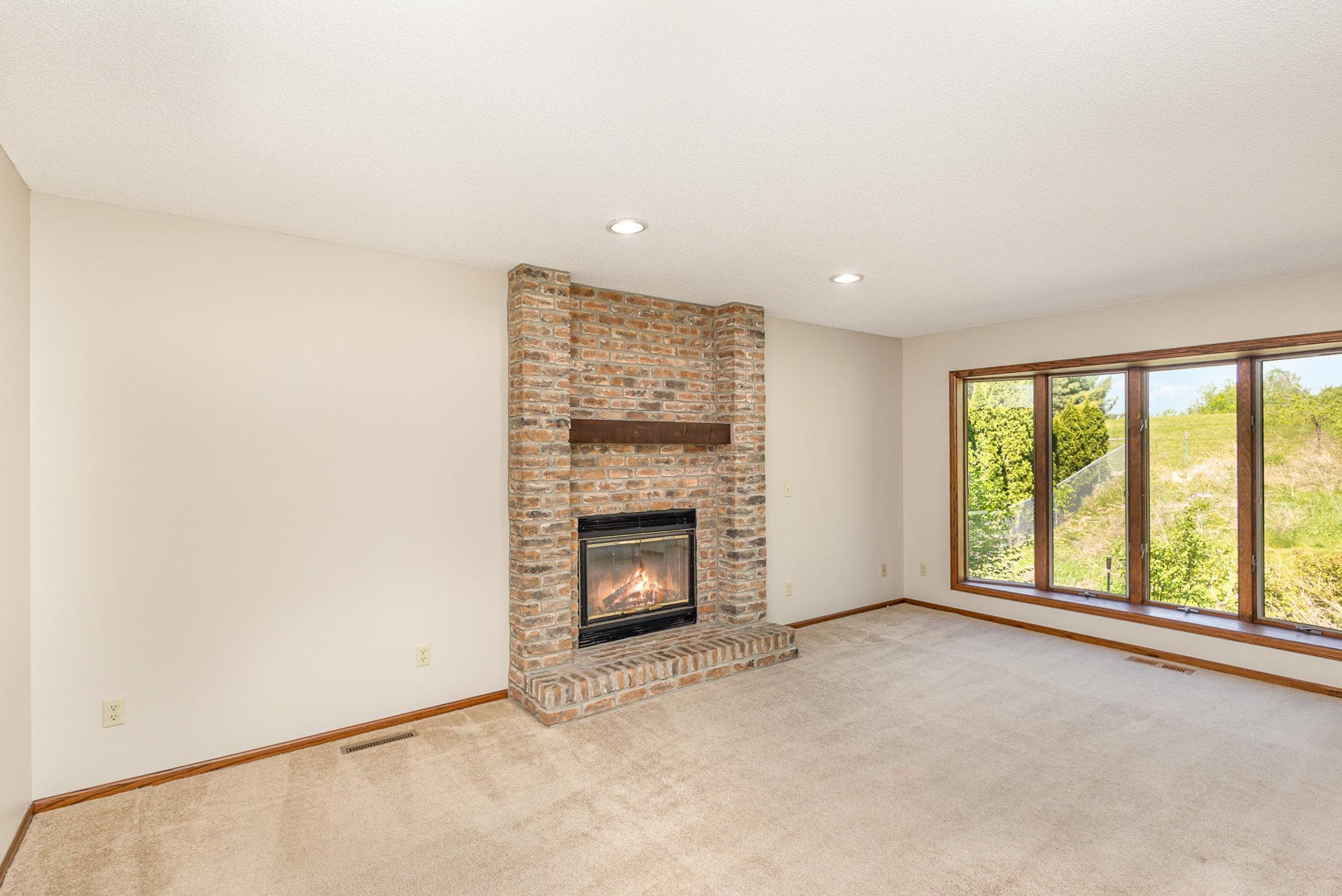 8614 Jenner Lane, Cottage Grove, Minnesota image 5