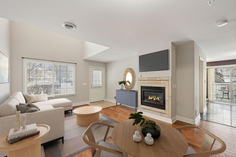 Homes For Sale - 8909 Peep O Day Trail<br/> Eden Prairie, MN 55347