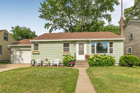 Homes For Sale - 1015 32nd Avenue<br/> Stearns County, Saint Cloud, MN 56303
