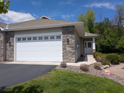 Townhouse For Sale - 6230 Boulder Ridge Drive<br/> Wright County, Rockford, MN 55373