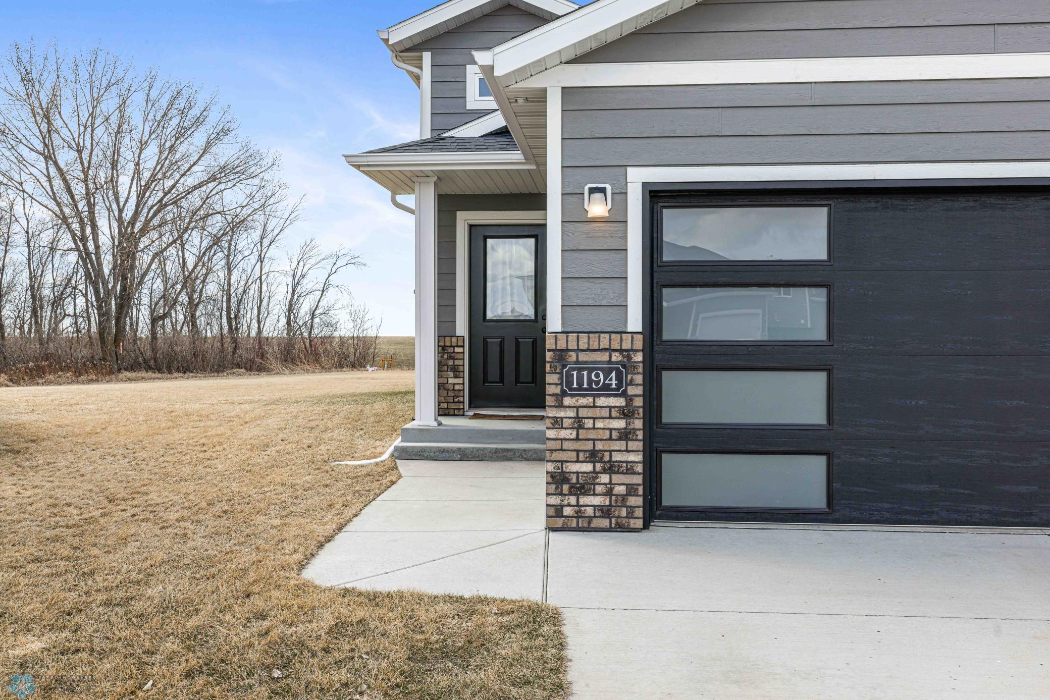 1194 Albert Court, West Fargo, North Dakota image 2
