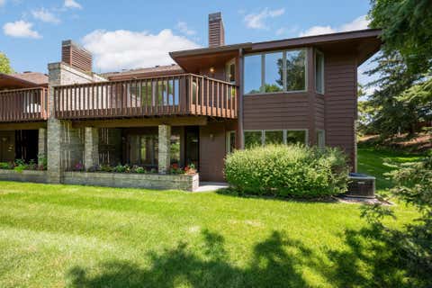 Townhouse For Sale - 7798 Lochmere Terrace<br/> Minneapolis, MN 55439