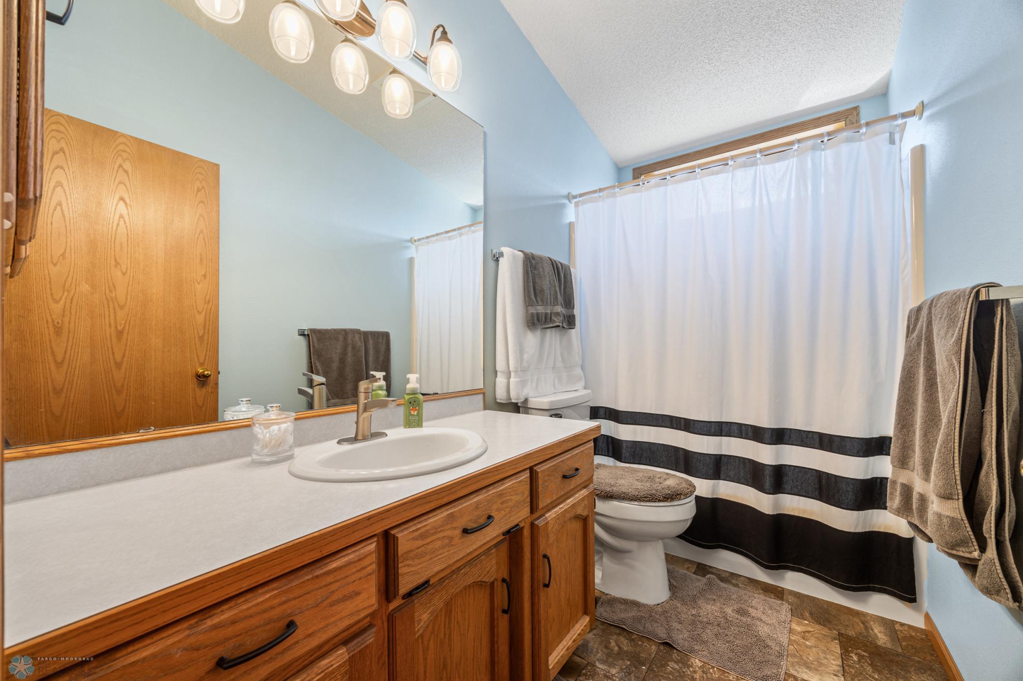 2903 29th Street, Moorhead, Minnesota image 26