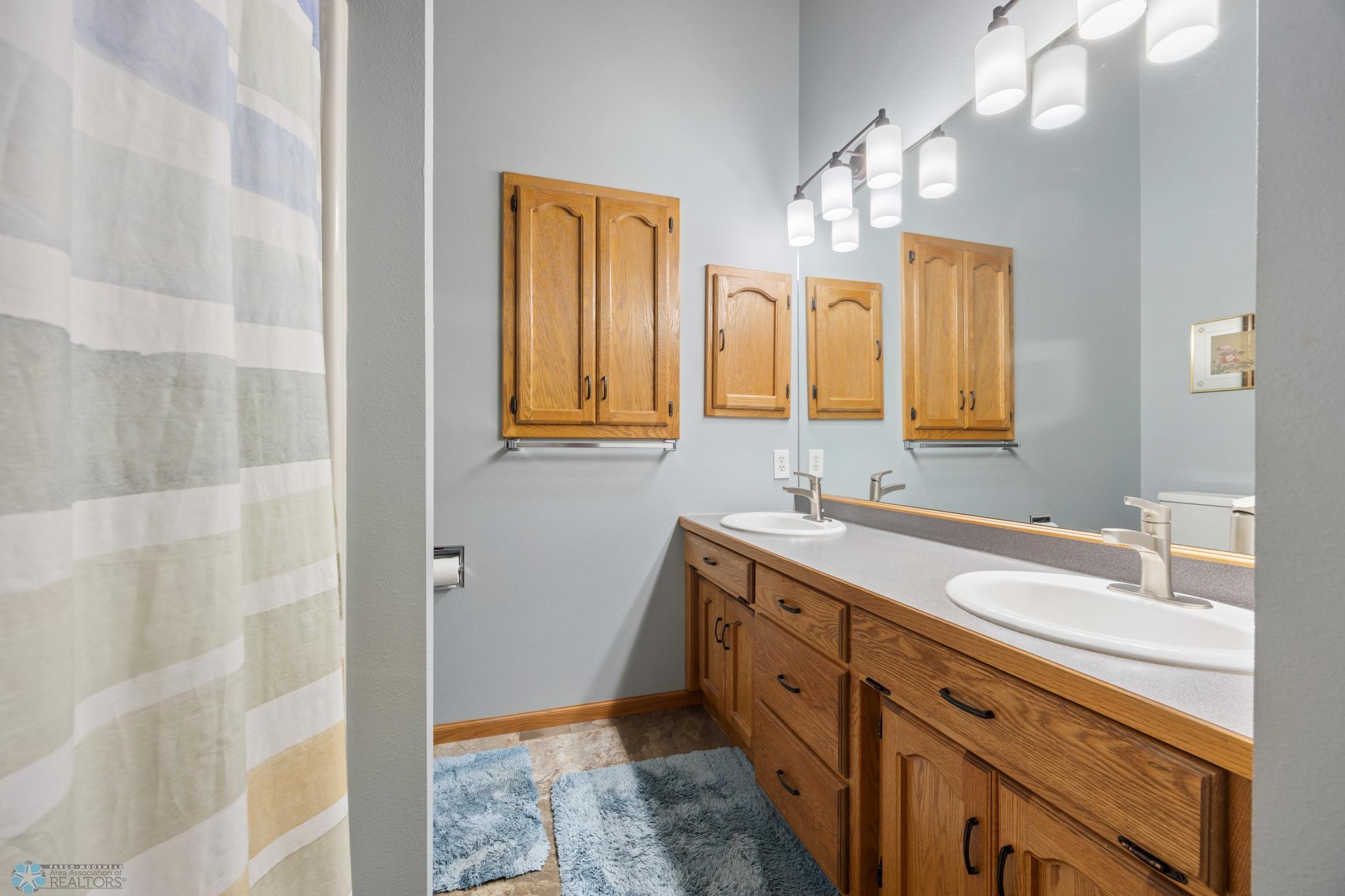 2903 29th Street, Moorhead, Minnesota image 22