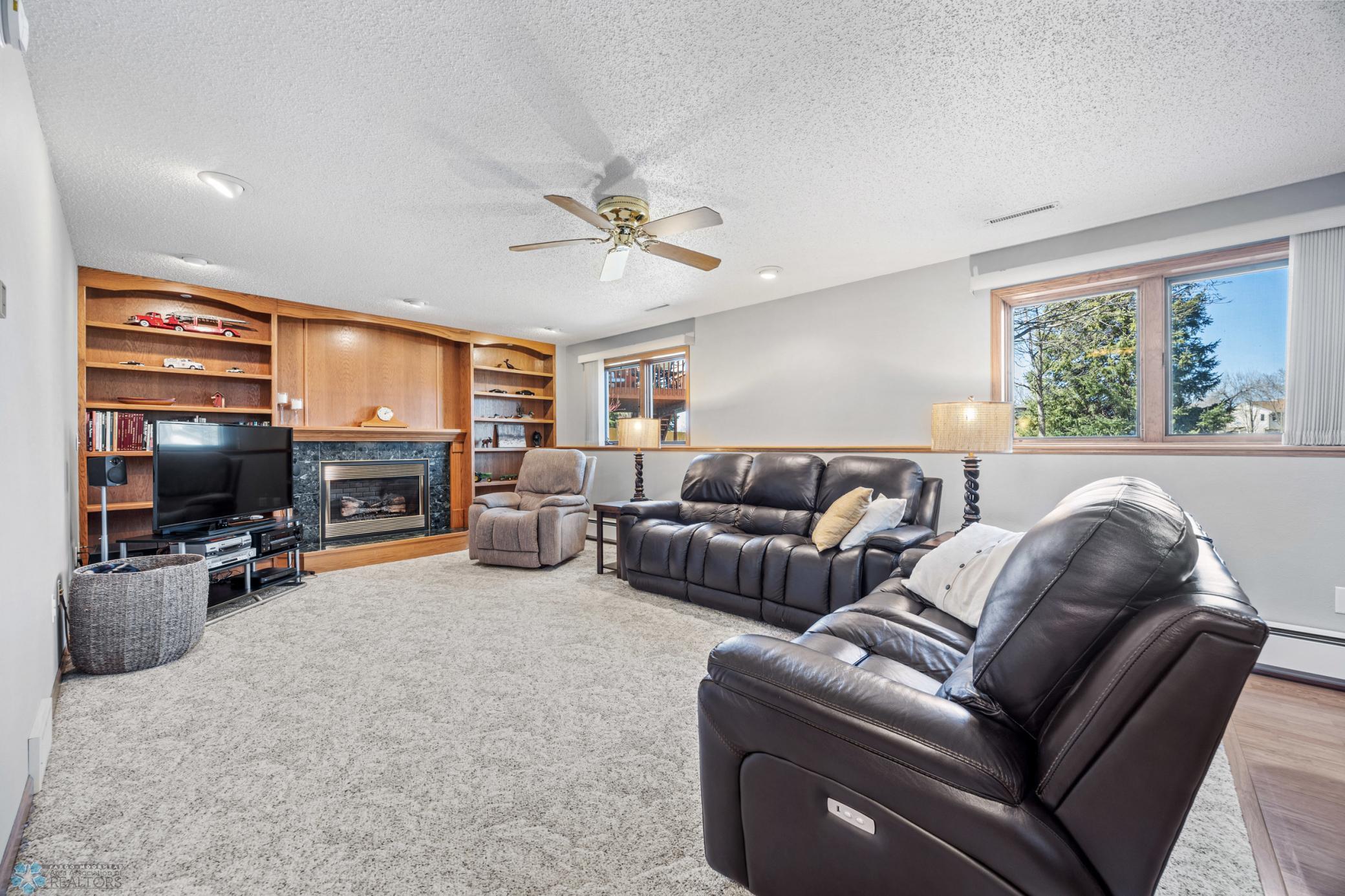 2903 29th Street, Moorhead, Minnesota image 27