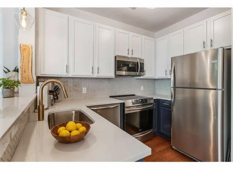 Condo For Rent - 615 N 1st Street<br/> Hennepin County, Minneapolis, MN 55401