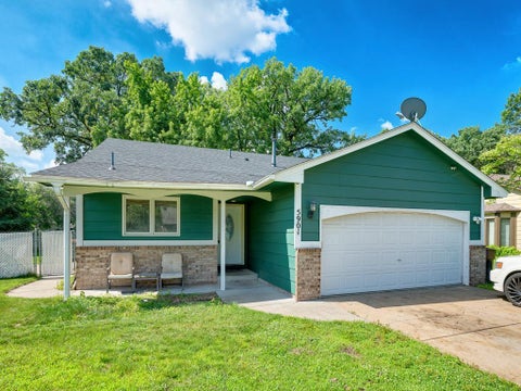 Homes For Sale - 5901 114th Place<br/> Champlin, MN 55316