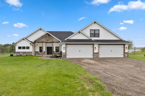 Homes For Sale - 48063 Autumn Court<br/> Stanchfield, MN 55080