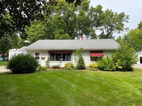 Homes For Sale - 912 13th Avenue<br/> Willmar, MN 56201